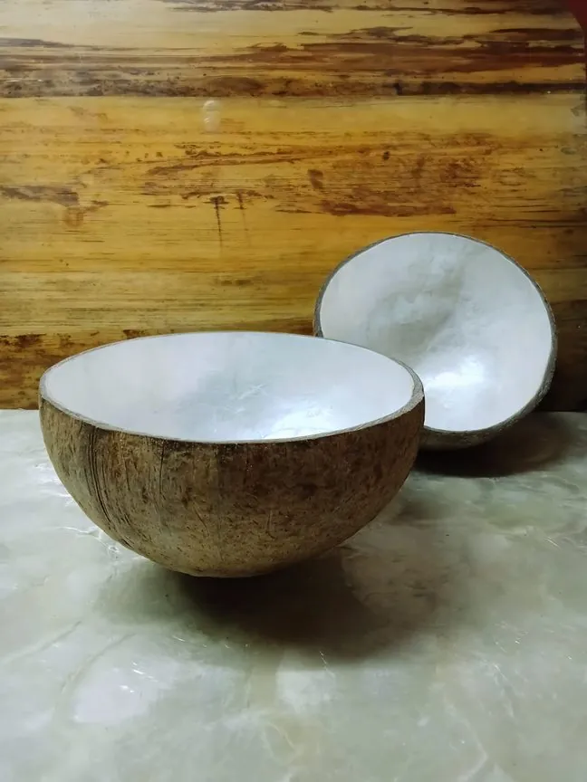 Capiz-lined coconut bowls